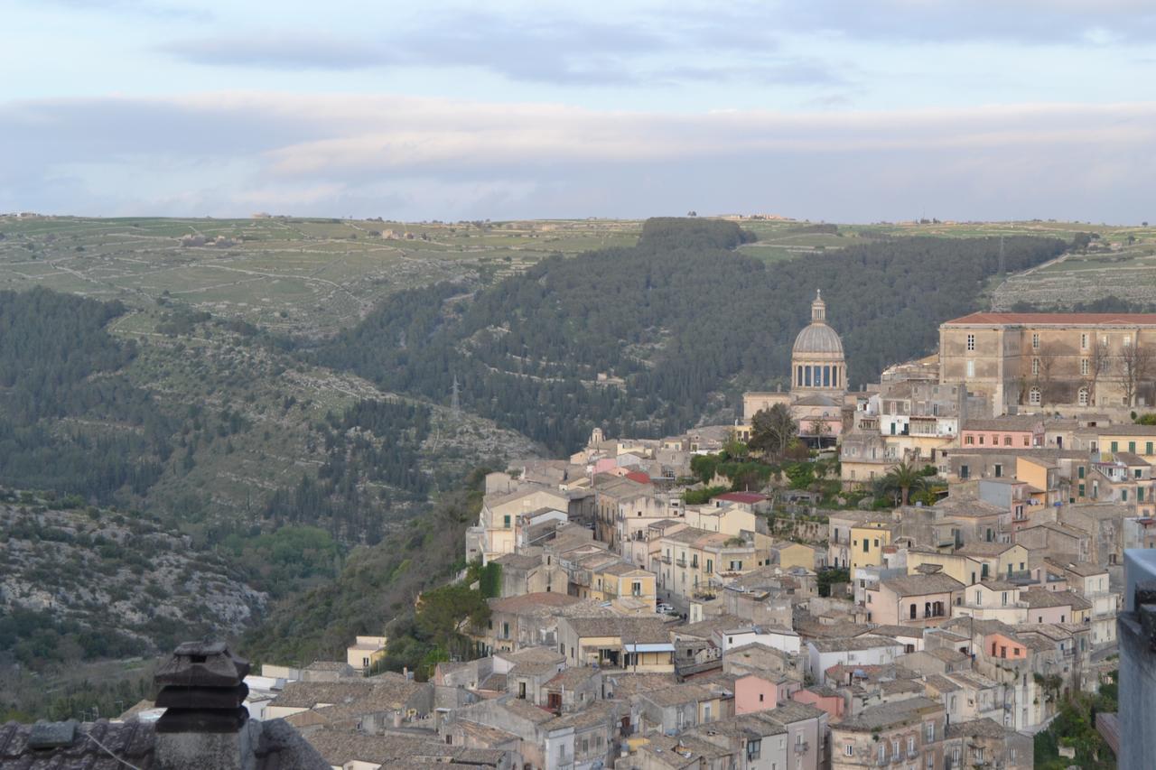 Ciràsa Vila Ragusa Exterior foto